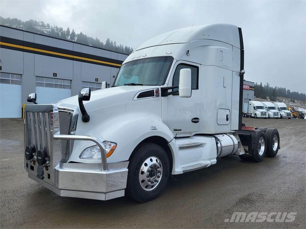 Kenworth T680 Autotractoare