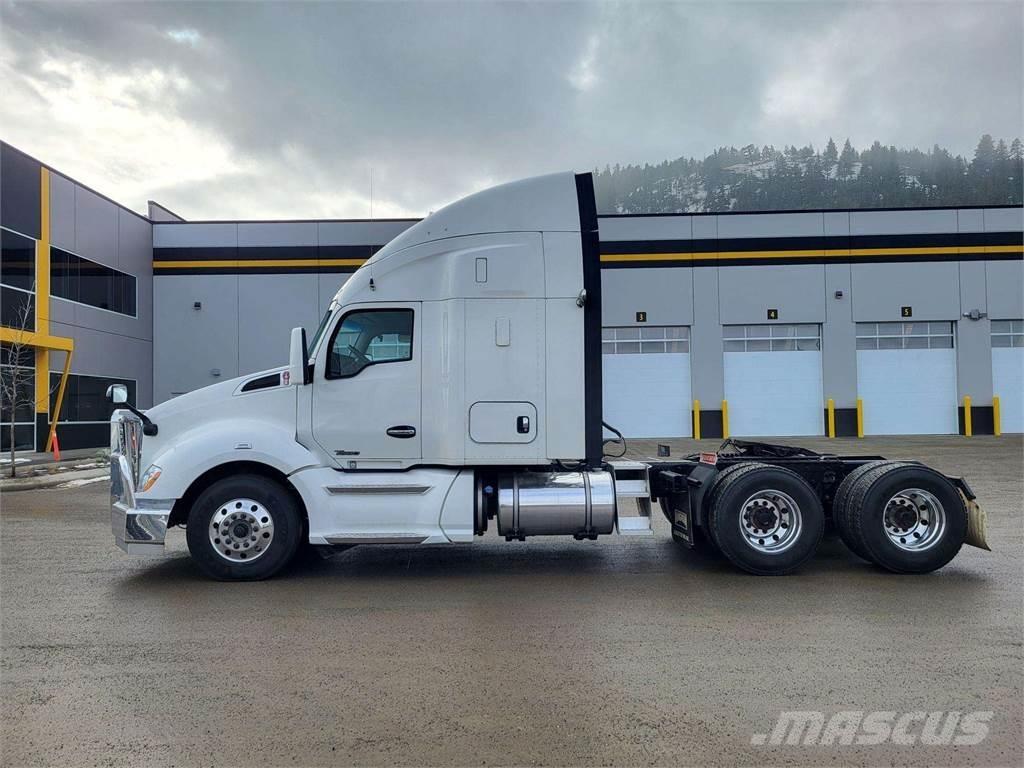 Kenworth T680 Autotractoare