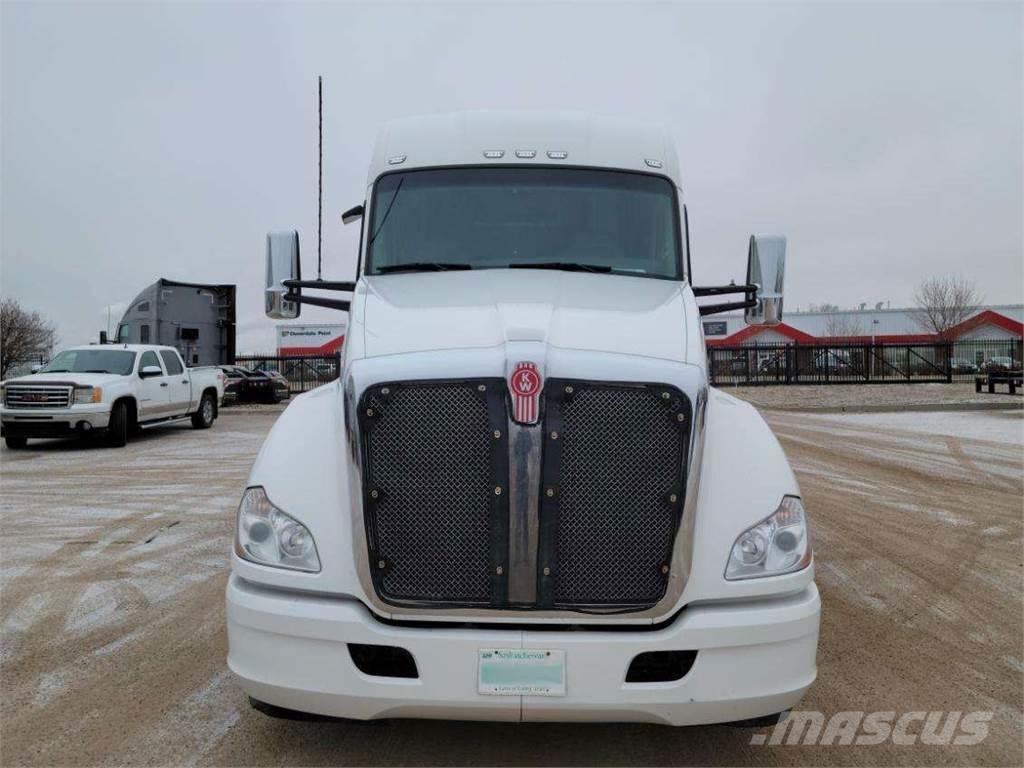 Kenworth T680 Autotractoare