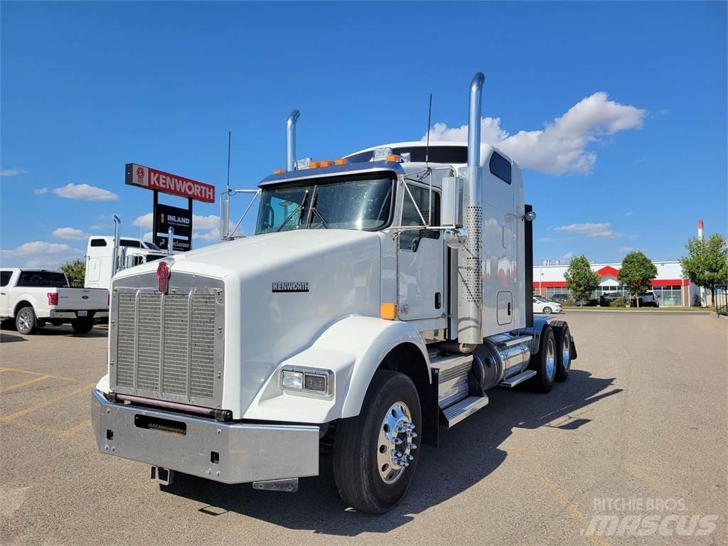 Kenworth T800 Autotractoare