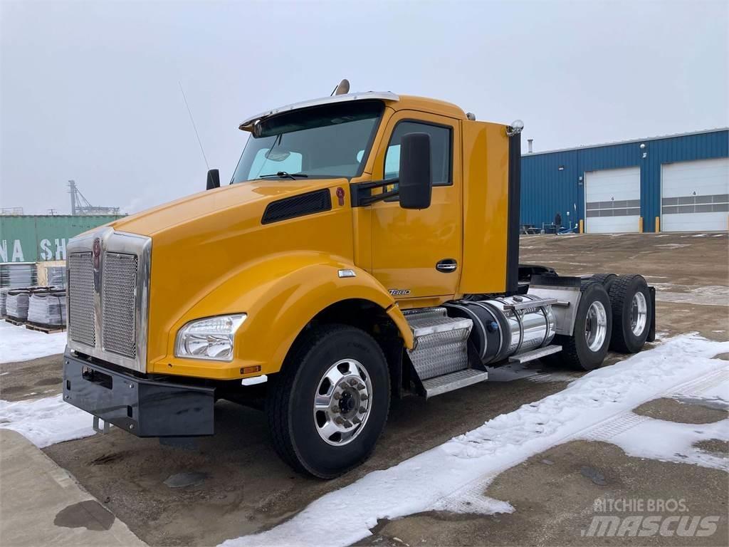 Kenworth T880 Autotractoare