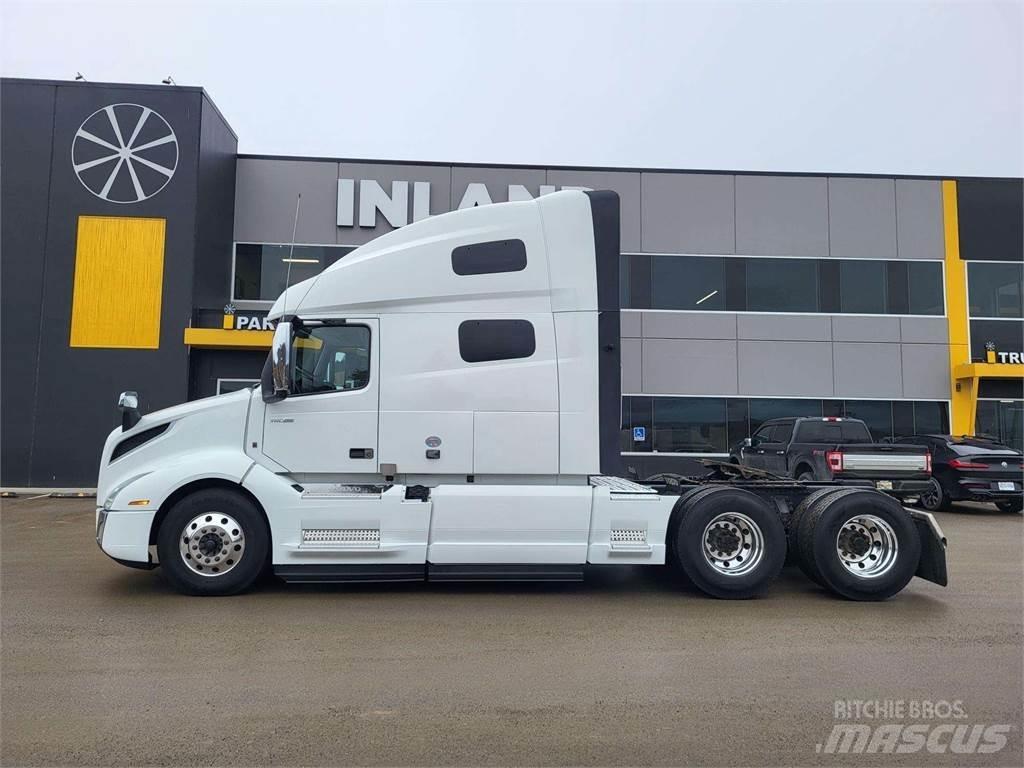 Volvo VNL 760 Camion cabina sasiu