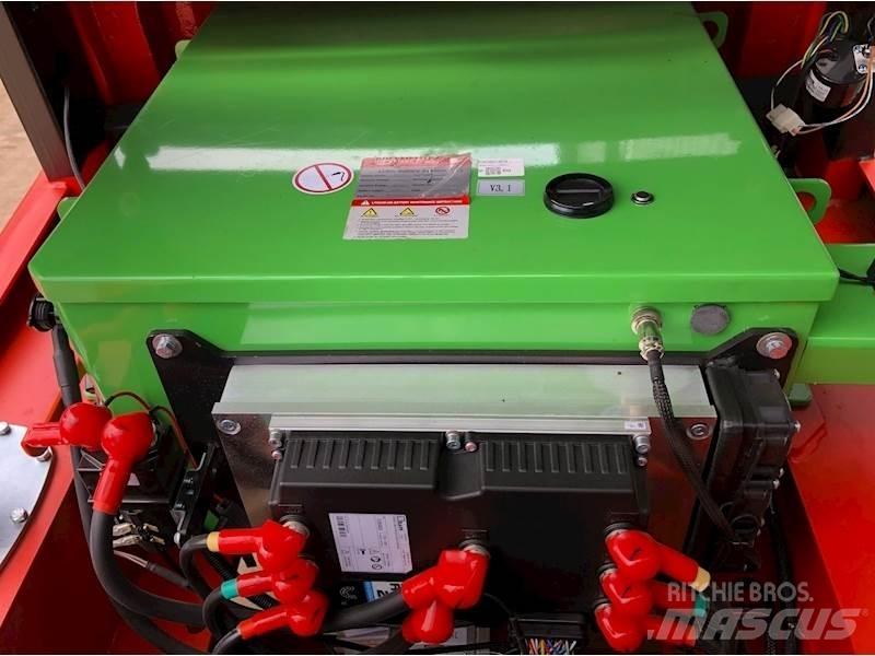 EP EFL302 Stivuitor electric
