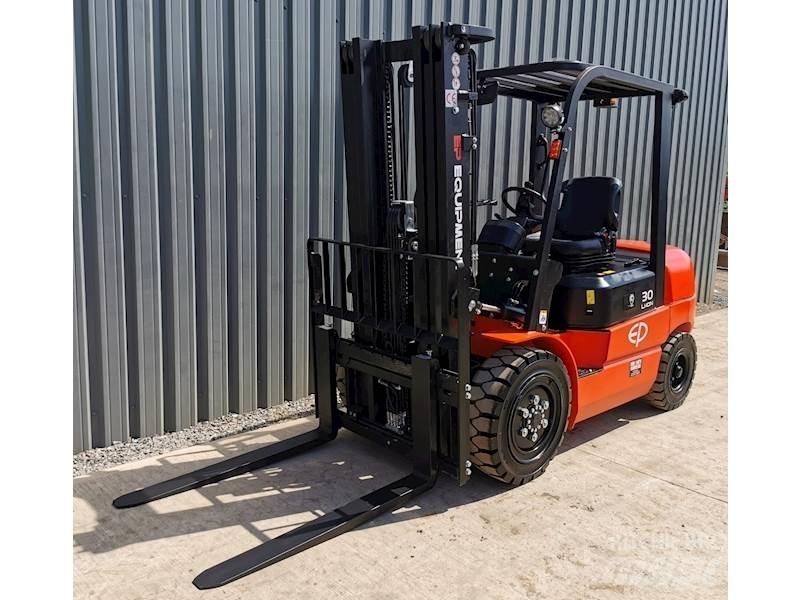 EP EFL302 Stivuitor electric