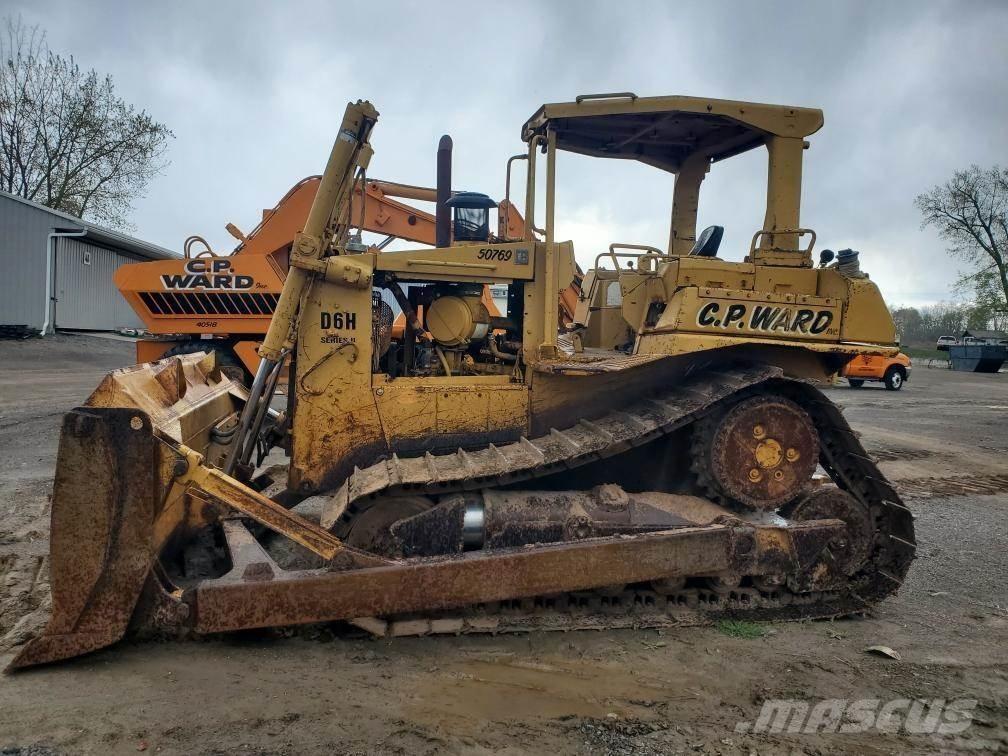 CAT D6H Buldozere pe senile