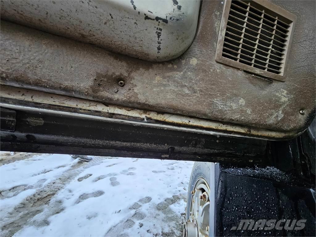 Ford L9000 Alte componente