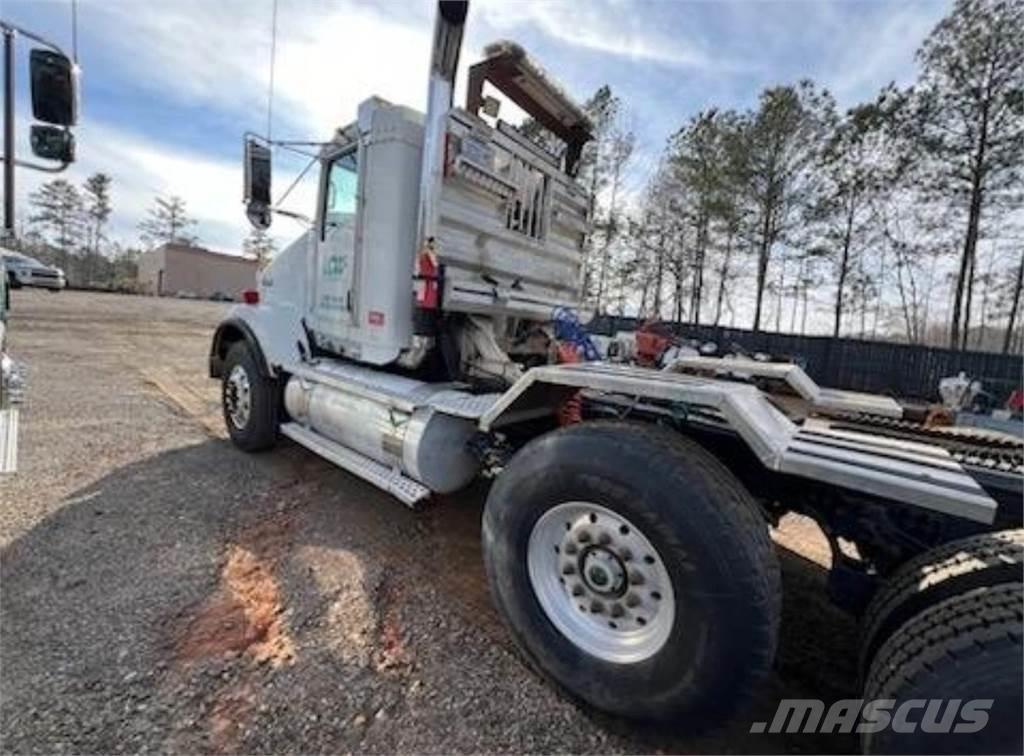 Kenworth T800 Alte componente