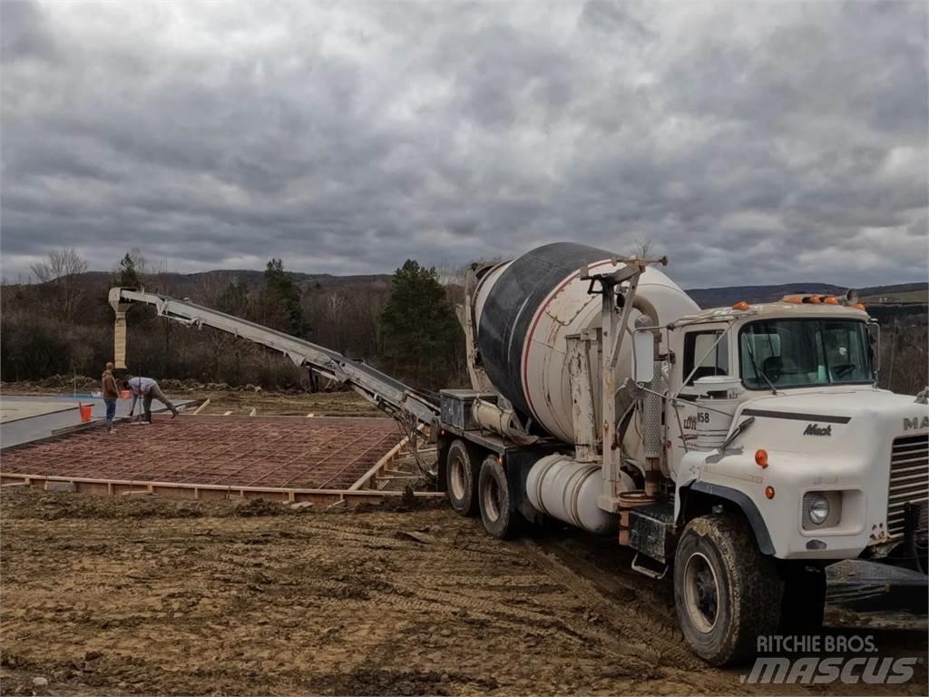 Mack DM690S Alte componente