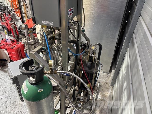  Apeks 1500-5L Utilaje construcții - Altele