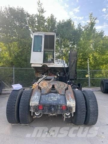 Autocar  Adaptor terminal