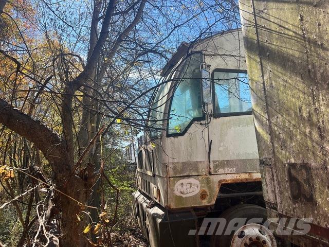 Autocar  Adaptor terminal