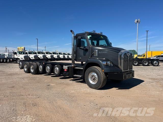 Autocar DC64 Cabine si interior