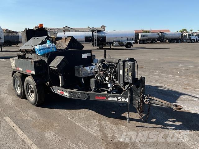  Bearcat BK400D Utilaje construcții - Altele