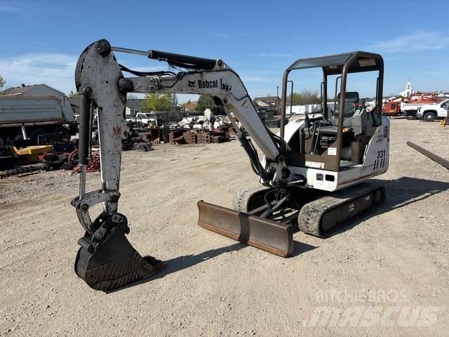 Bobcat 331 Excavatoare pe șenile
