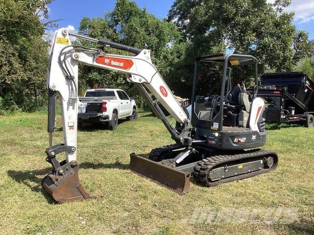 Bobcat E42 Excavatoare pe șenile

