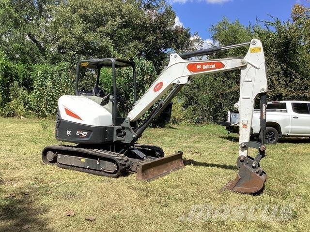 Bobcat E42 Excavatoare pe șenile
