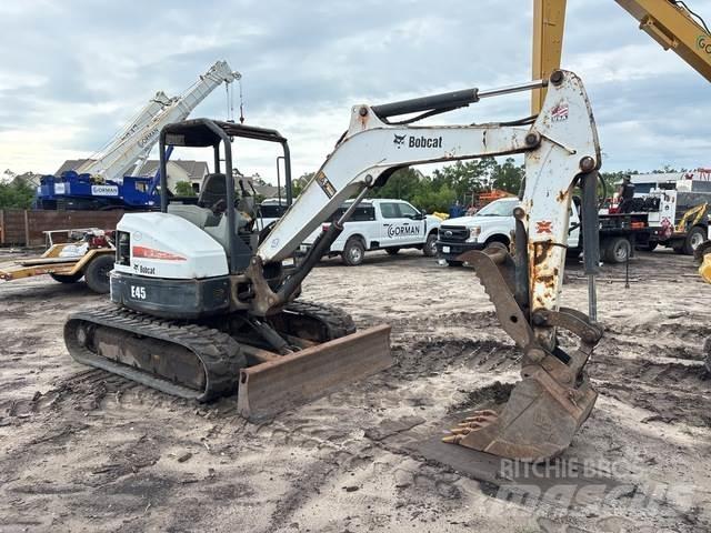 Bobcat E45 Excavatoare pe șenile
