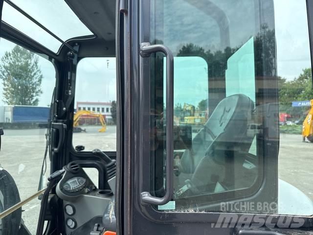 Bobcat E64 Excavatoare pe șenile
