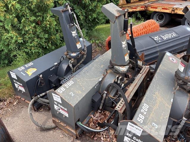 Bobcat SB200 Dezapezitoare