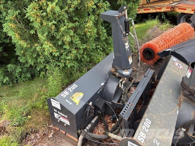 Bobcat SB200 Dezapezitoare