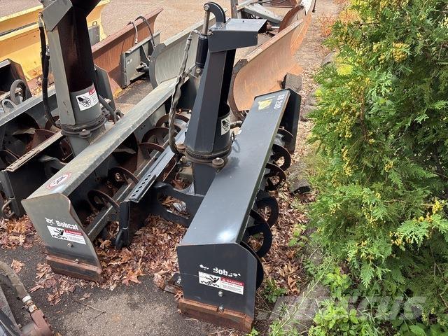 Bobcat SB200 Dezapezitoare