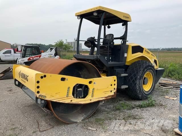 Bomag BW211D-5 Compactoare monocilindrice