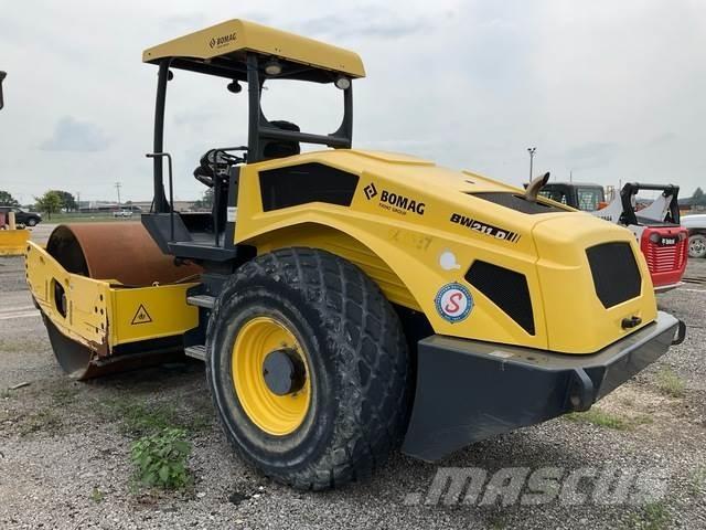 Bomag BW211D-5 Compactoare monocilindrice