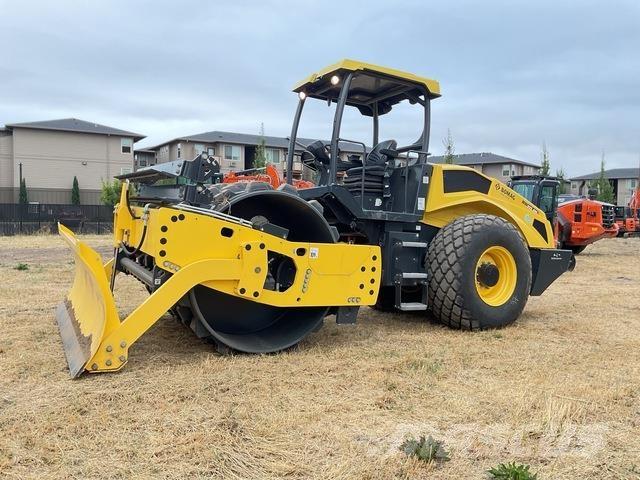 Bomag BW213DH Compactoare monocilindrice