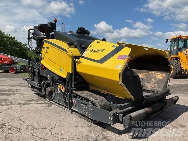 Bomag CR-820T Pavatoare asfalt