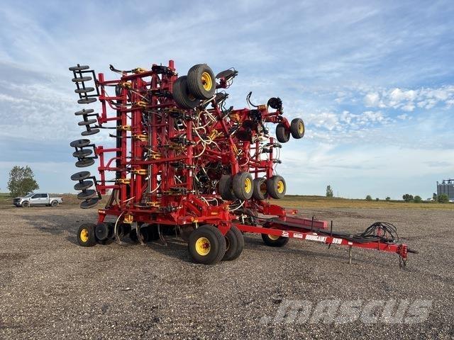 Bourgault 5810 Perforatoare