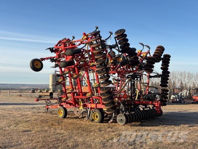 Bourgault 8810 Perforatoare