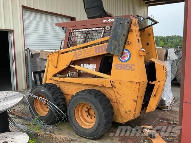 CASE 1845C Mini incarcator