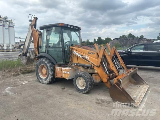 CASE 580M Buldoexcavatoare