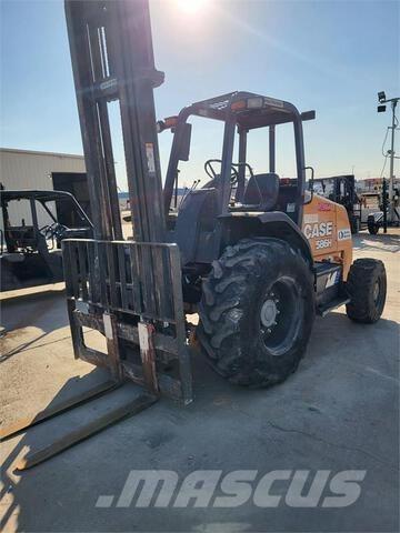 CASE 586H Masini de teren dificil