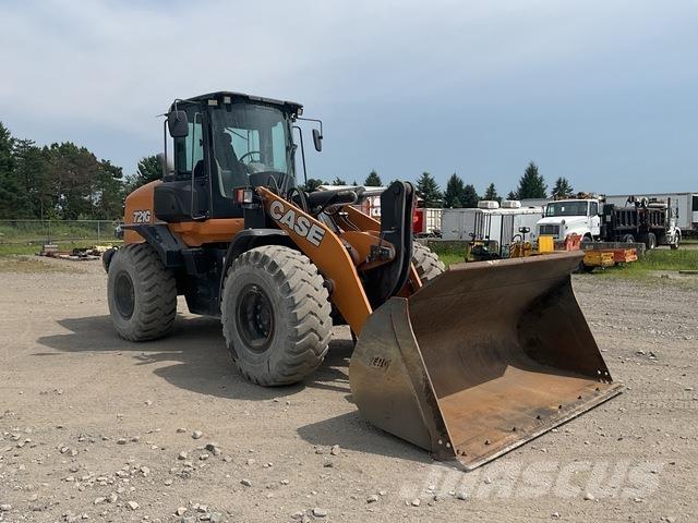 CASE 721G Incarcator pe pneuri