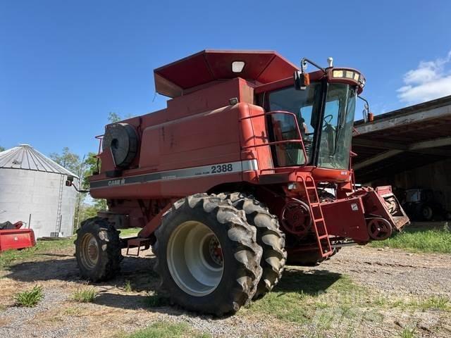 Case IH 2388 Combine de secerat