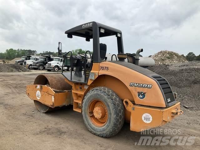 CASE SV208 Compactoare monocilindrice