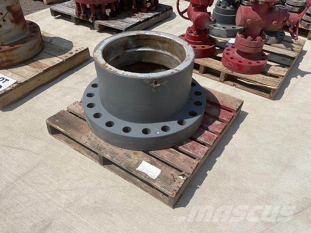  Casing Head Utilaje construcții - Altele