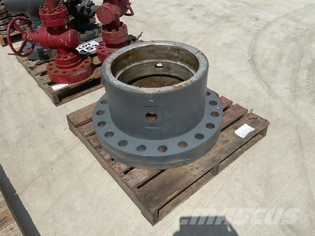  Casing Head Utilaje construcții - Altele