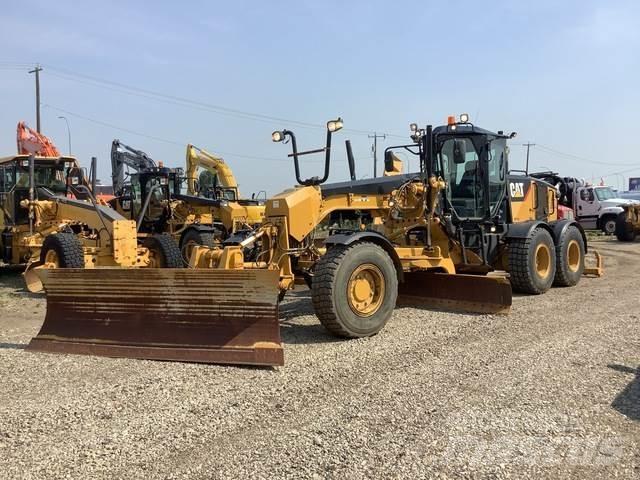 CAT 140M AWD Gredere