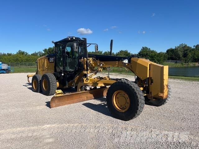CAT 140M3 AWD Gredere