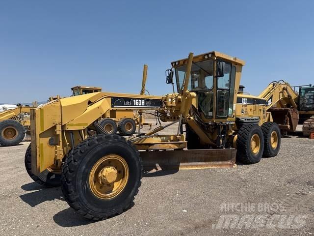 CAT 163H Gredere