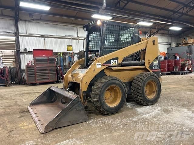 CAT 236B Mini incarcator