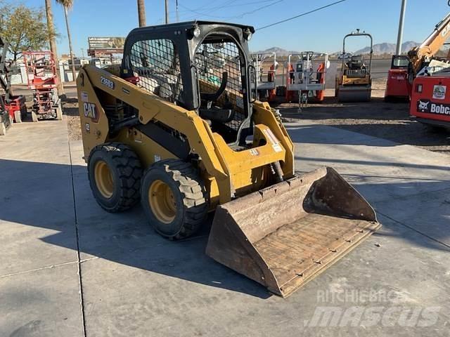 CAT 236D Mini incarcator