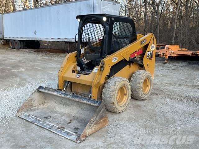 CAT 236D3 Mini incarcator