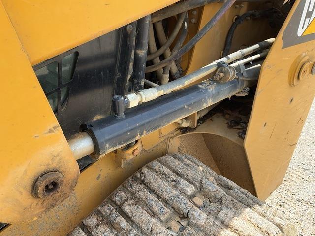 CAT 239D Mini incarcator
