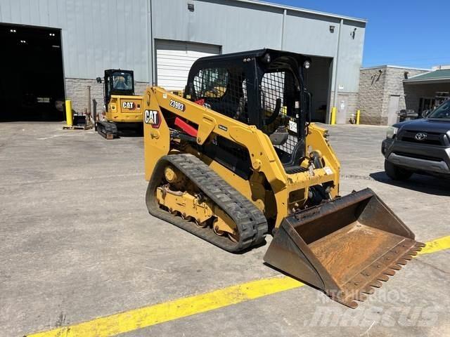 CAT 239D3 Mini incarcator
