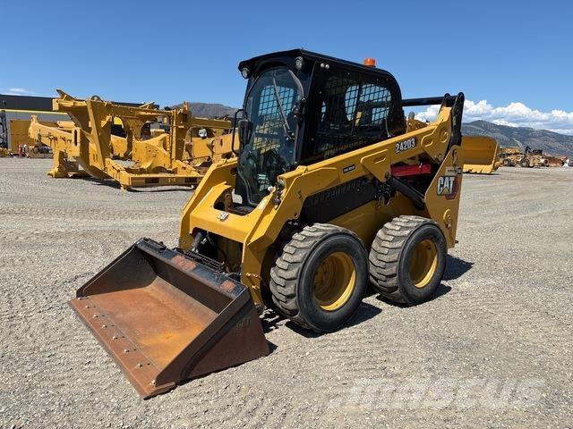 CAT 242D3 Mini incarcator