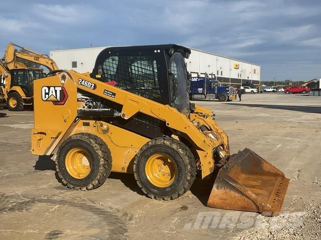 CAT 246D3 Mini incarcator