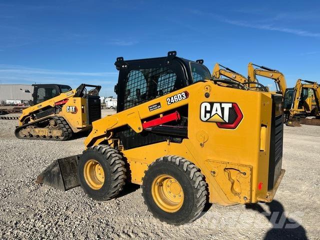 CAT 246D3 Mini incarcator